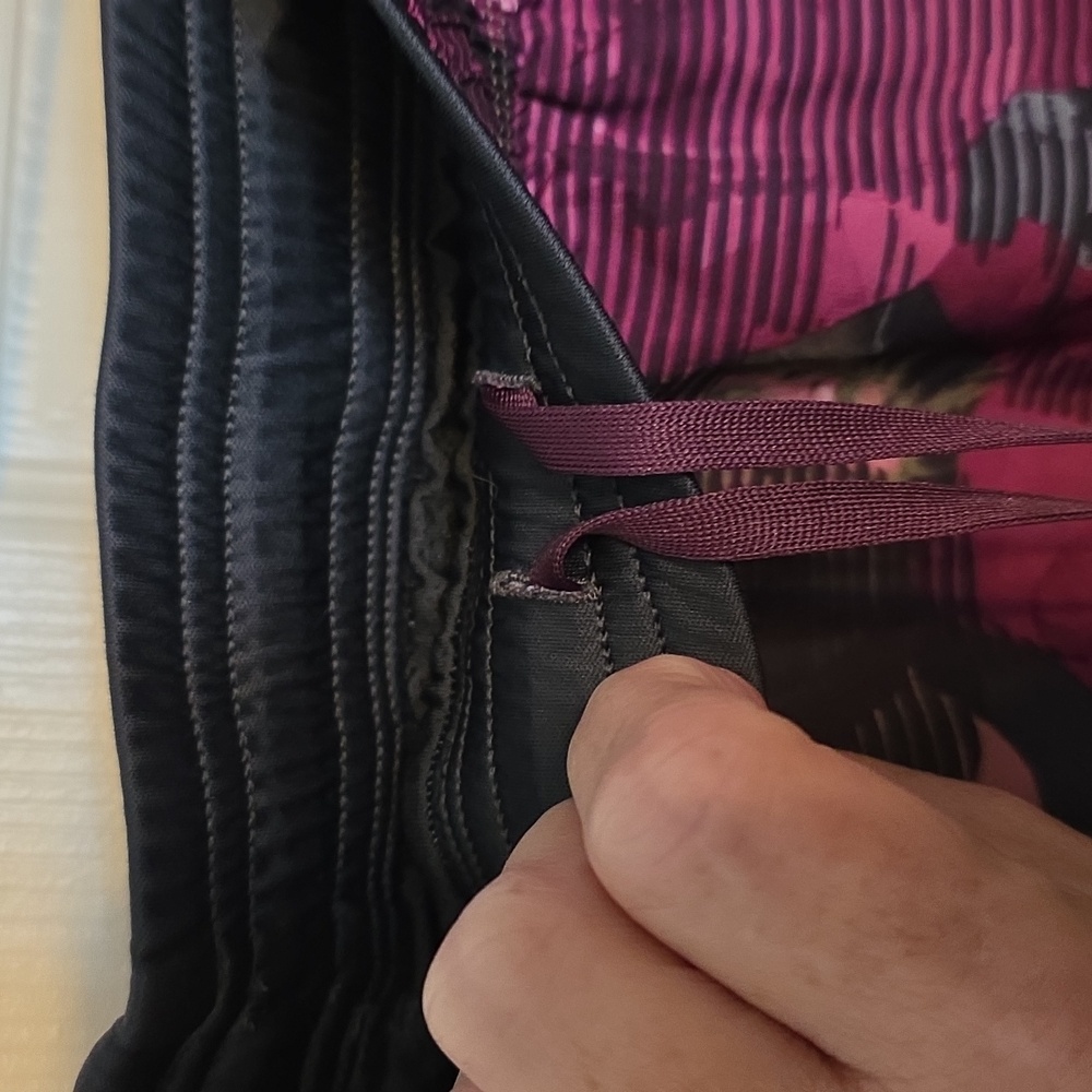 The North Face Floral Running Skort in Black with Burgundy-Pink and Olive - Picture 5 of 6